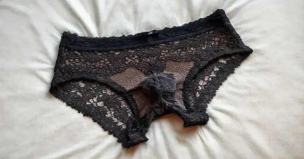 O que é cueca de renda masculina?