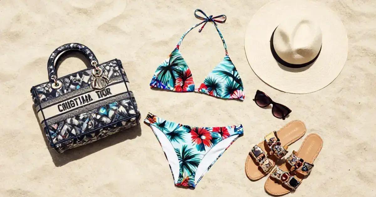 Biquíni Estampado Tropical e Acessórios: A Combinação Perfeita Biquíni Estampado Tropical e Acessórios: A Combinação Perfeita