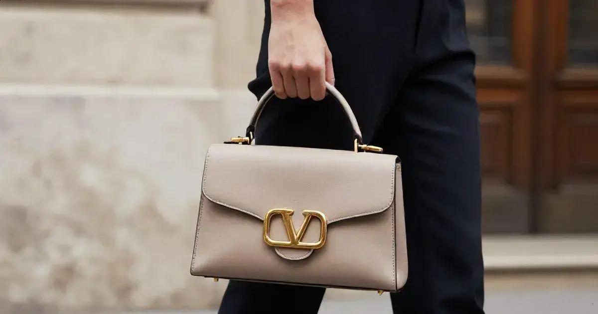 Bolsa Valentino: O Glamour Italiano em Forma de Acessório 1 Bolsa Valentino: O Glamour Italiano em Forma de Acessório