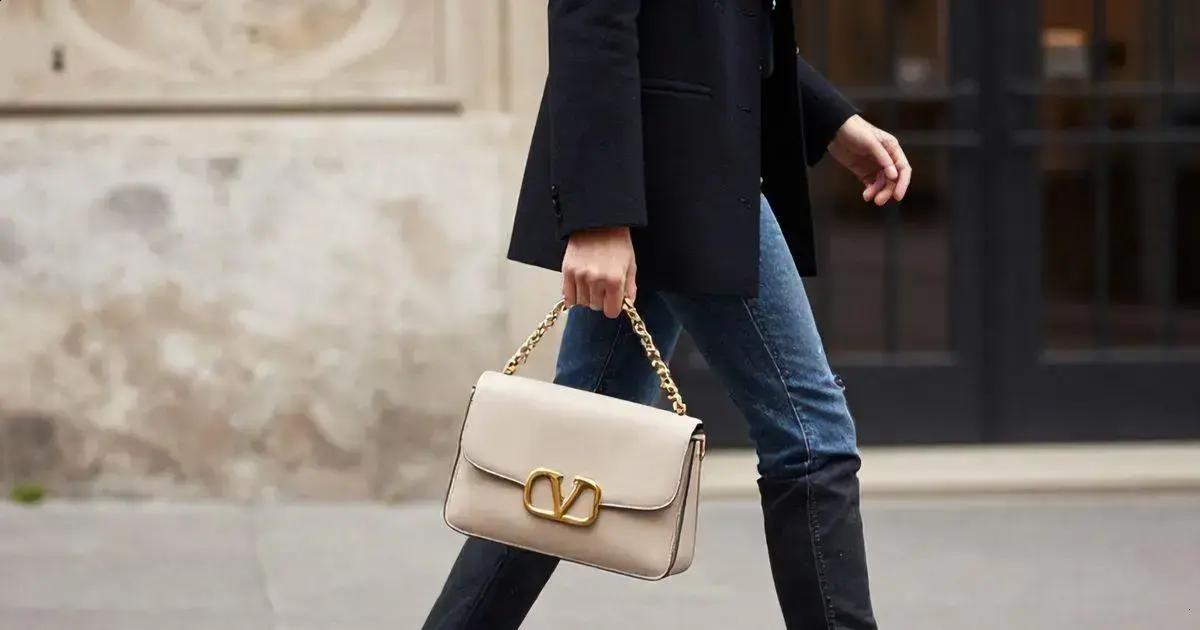 Como Combinar a Bolsa Valentino com Seu Look Como Combinar a Bolsa Valentino com Seu Look