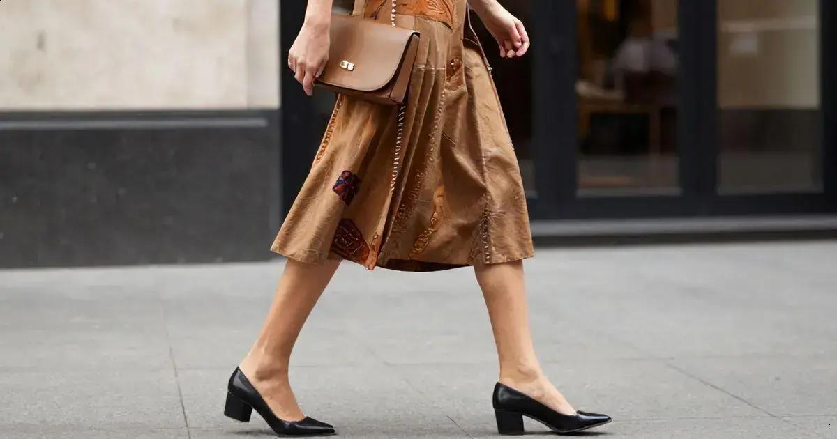 Como usar vestido anos 70 no dia a dia Como usar vestido anos 70 no dia a dia