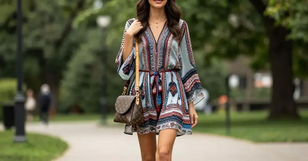 Dicas para usar vestido estampado boho com a bolsa lv transporte cachorro Dicas para usar vestido estampado boho com a bolsa lv transporte cachorro