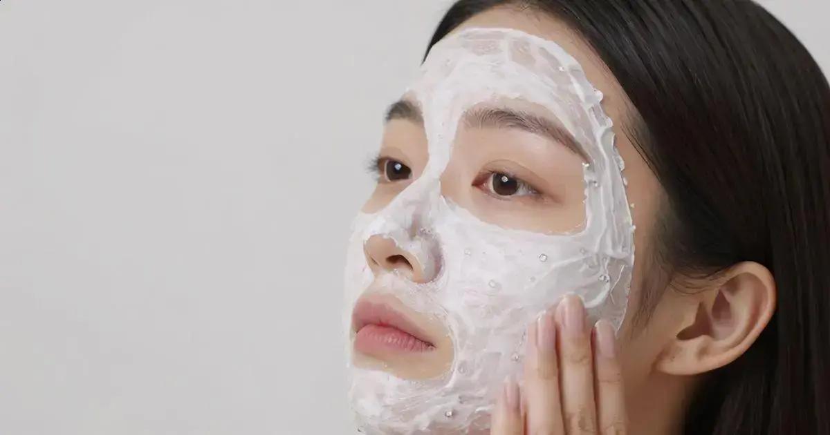 Máscara Peel Off: Limpeza Profunda e Renovação da Pele 1 Máscara Peel Off: Limpeza Profunda e Renovação da Pele