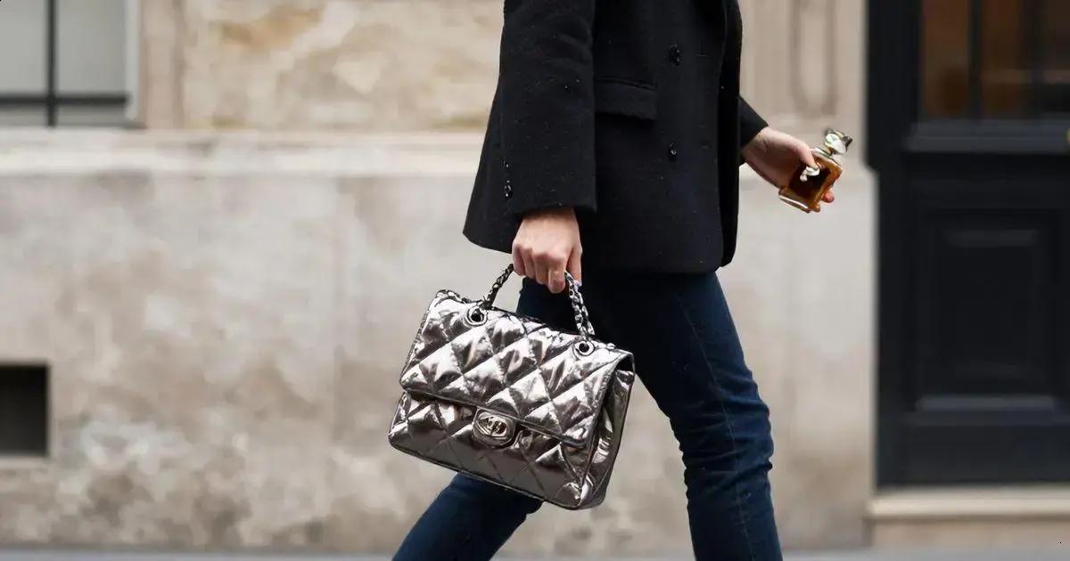 Perfume cardamomo e a bolsa chanel shinny: combinação perfeita Perfume cardamomo e a bolsa chanel shinny: combinação perfeita