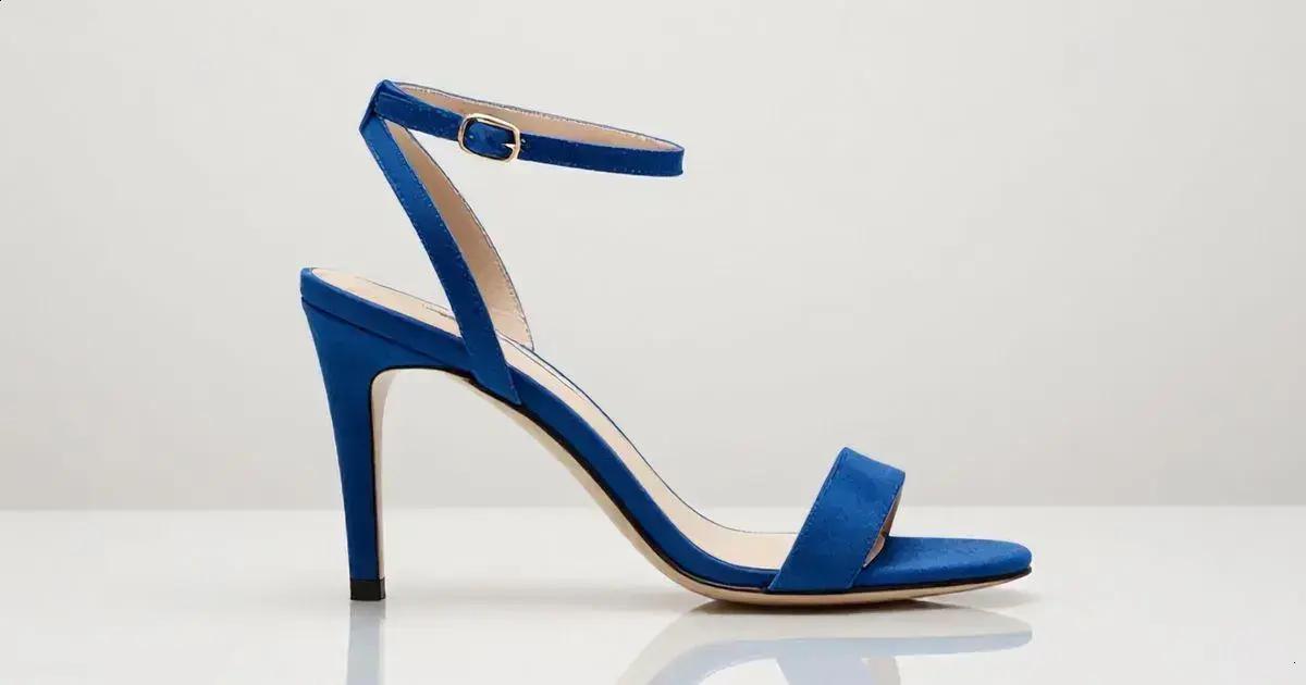 Sandália Feminina Napa Azul com Salto de 8,5 cm: Um Destaque Sandália Feminina Napa Azul com Salto de 8,5 cm: Um Destaque